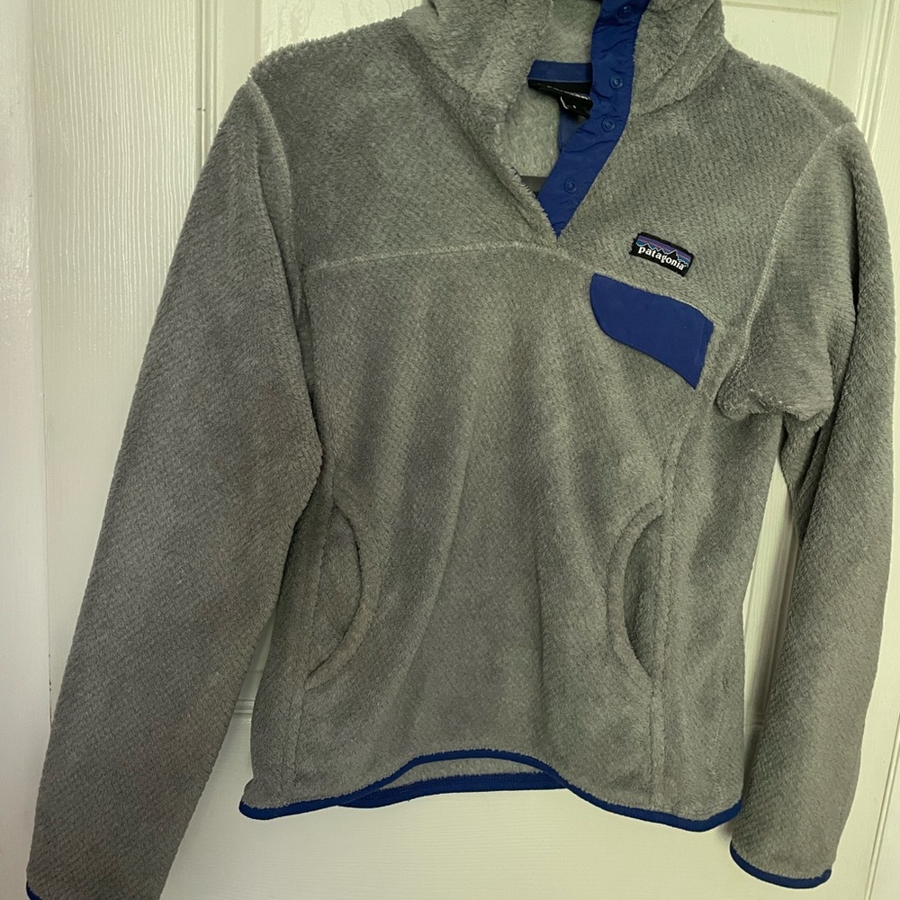 Patagonia Fleece with Blue Trim